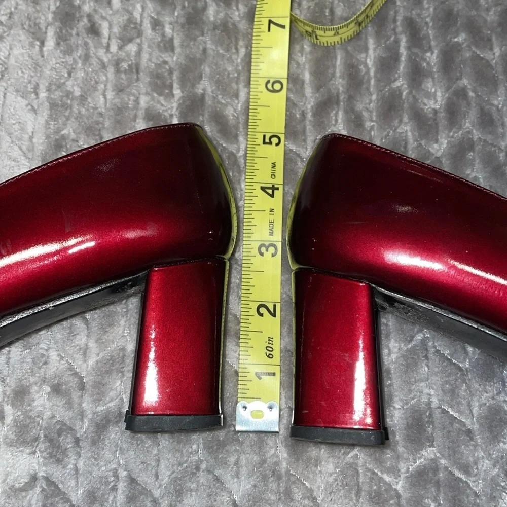 Stuart Weitzman Burgundy Printed Patent Leather Square Toe Pumps. Size 6.5.‎